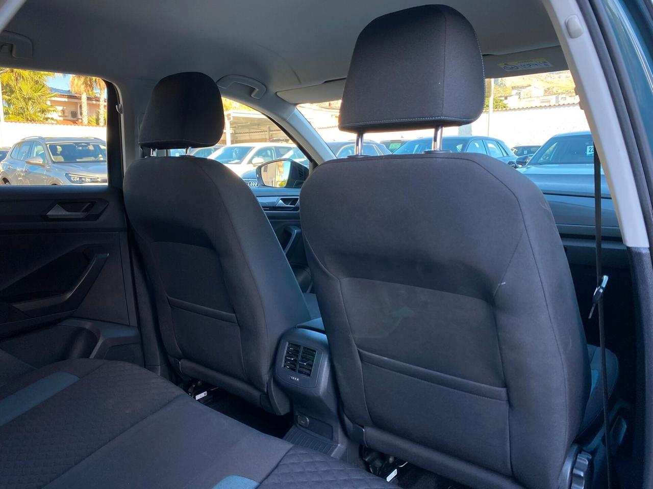 Volkswagen T-Roc Business IQ. Drive 1.0 TSI 116CV