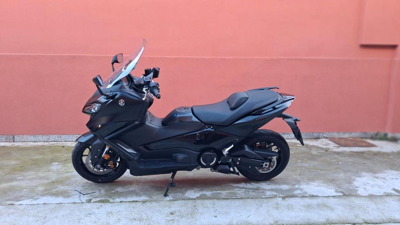 Yamaha T Max