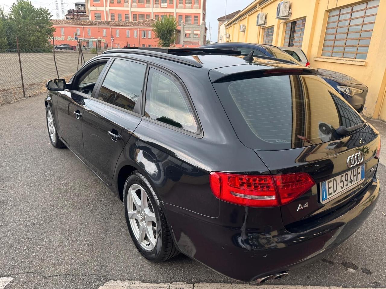 Audi A4 Avant Anno 2010 2.0 DIESEL CAMBIO AUTOMATICO