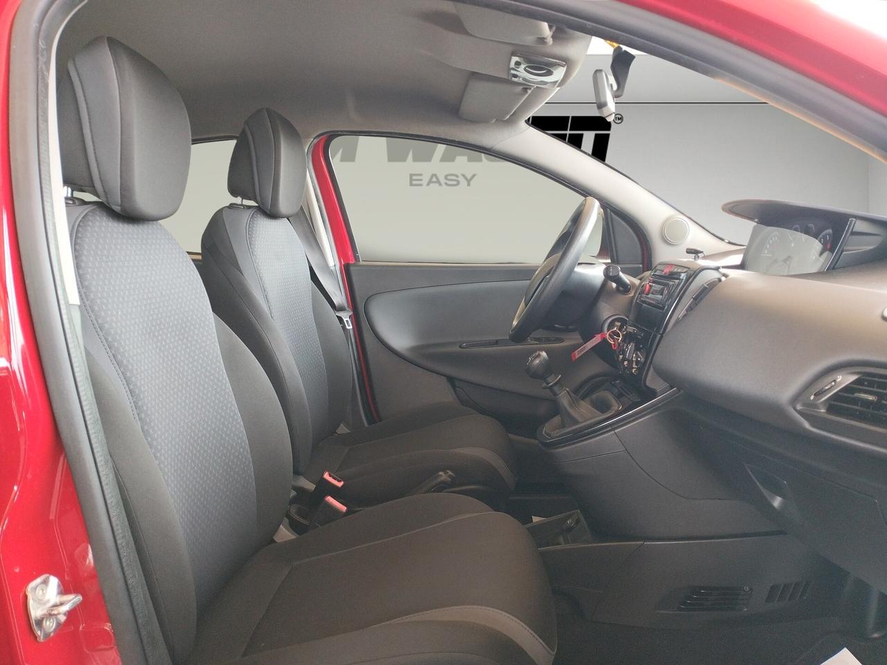 Lancia Ypsilon 0.9 TwinAir 85 CV Metano Ecochic Silver - NEOPATENTATI - EURO6