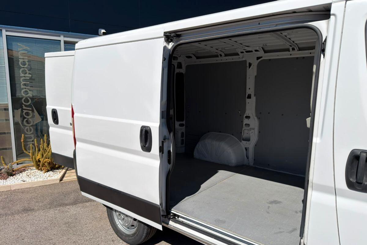 Peugeot Boxer 328 2.2 BlueHDi 120 S&S PC-TN Furgone
