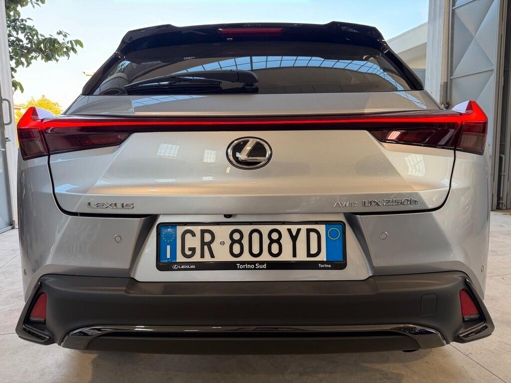Lexus UX Hybrid 4WD Design