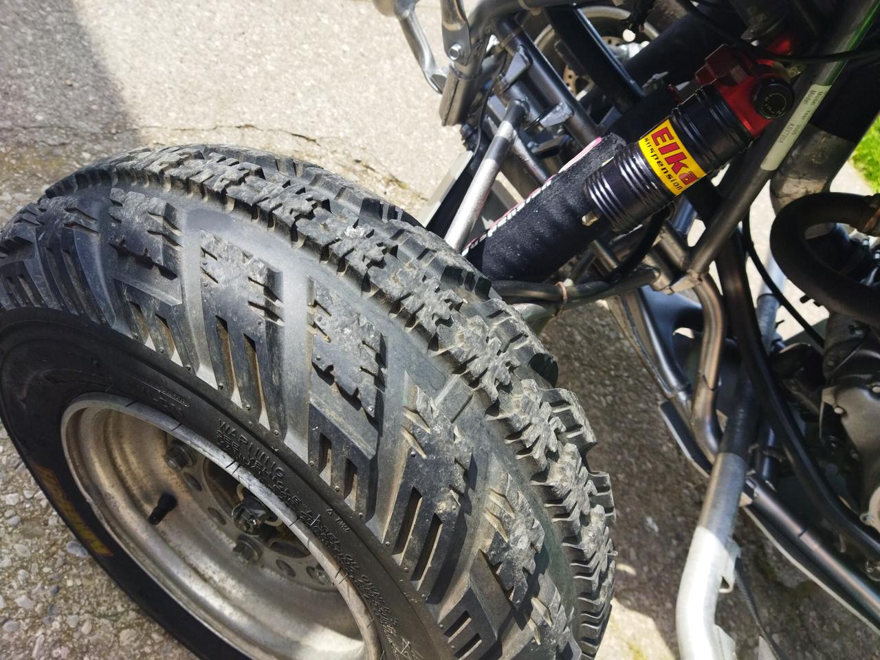 Kawasaki KFX 700 sospensioni ELKA a gas
