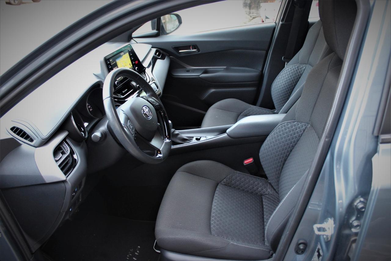 Toyota C-HR Hybrid soli 21800 KM