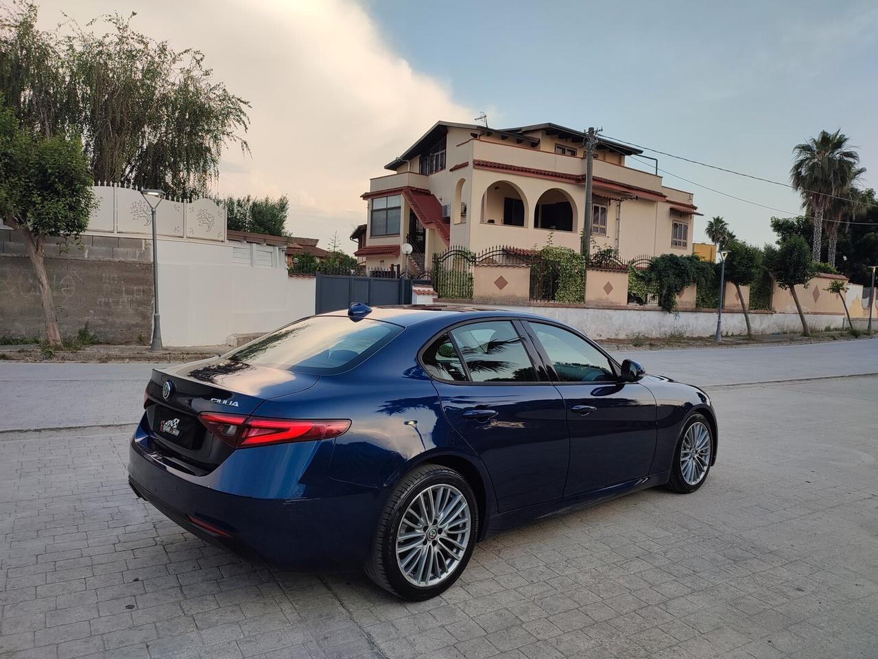 Alfa Romeo Giulia 2.2 TD 160 CV NAVIGATORE