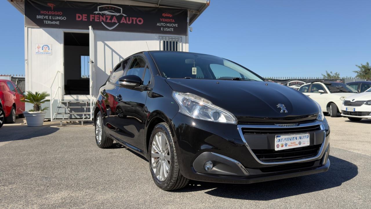 Peugeot 208 PureTech 82 5p. GPL Allure