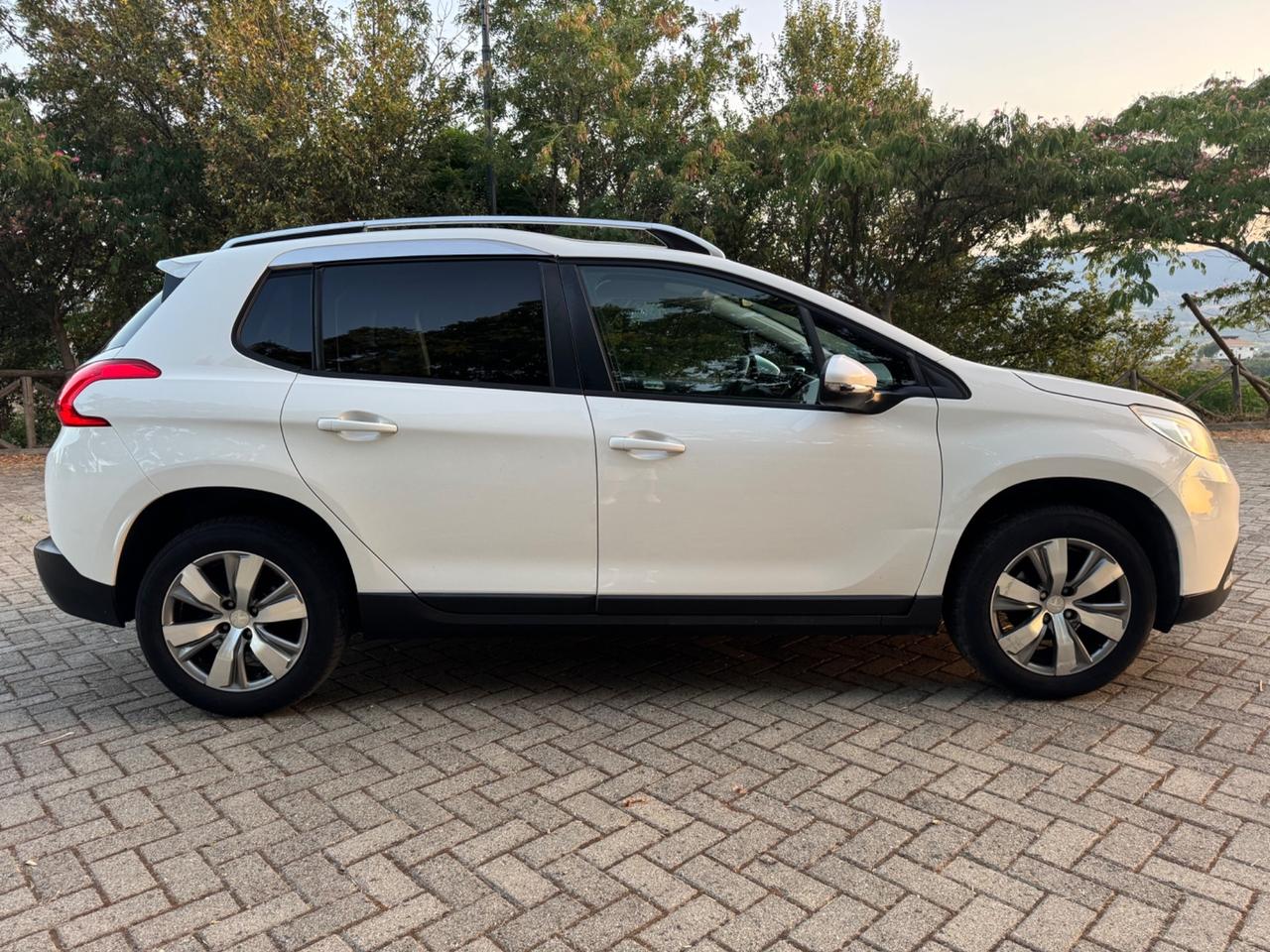Peugeot 2008 1.6 e-HDi 92Cv Urban Cross 2014