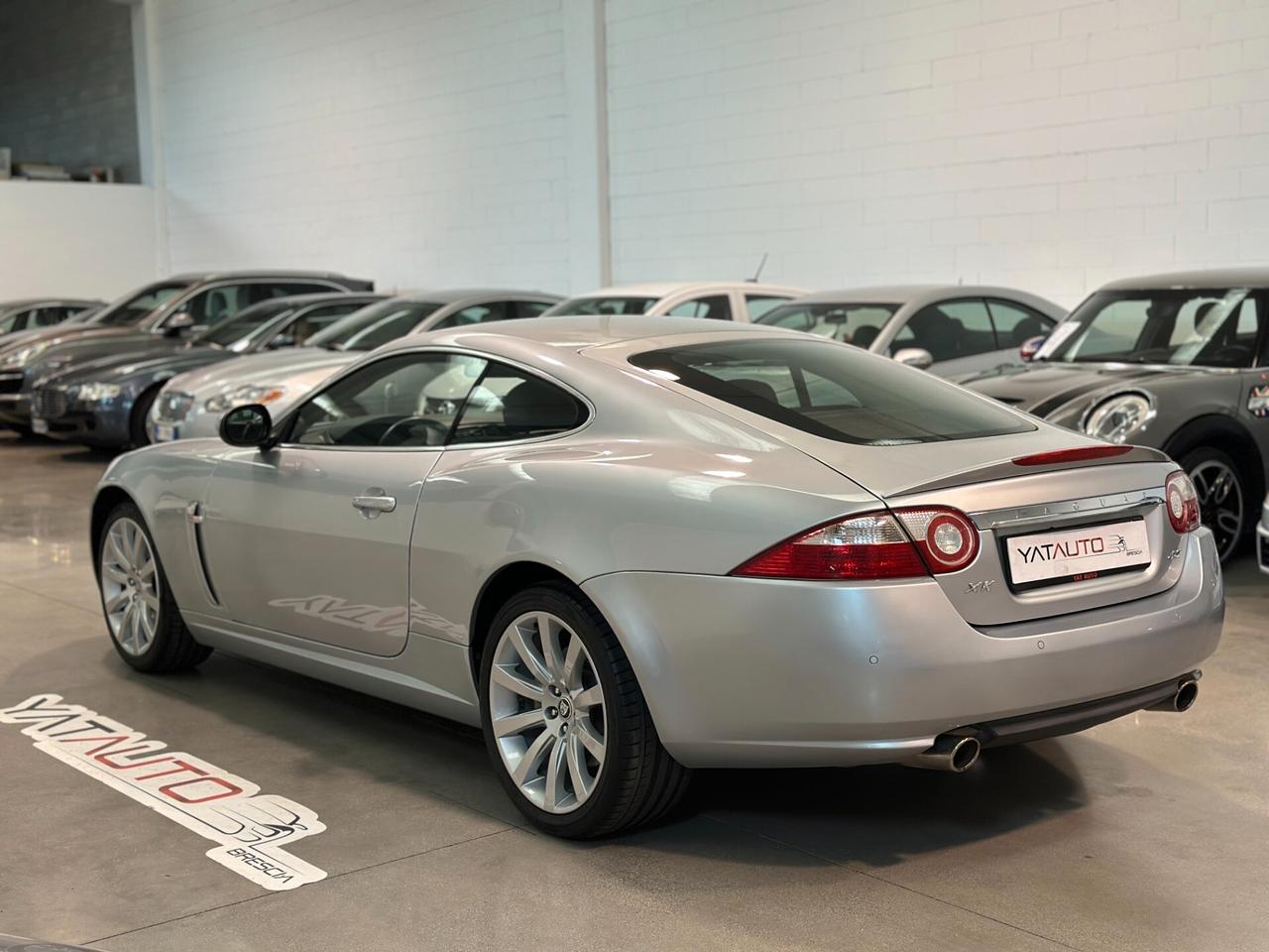 Jaguar XK 4.2 V8 Coupé