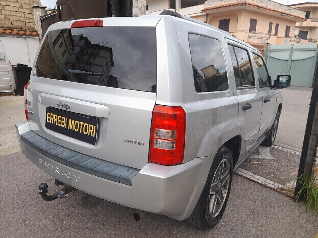 JEEP PATRIOT CON GANCIO TRAINO