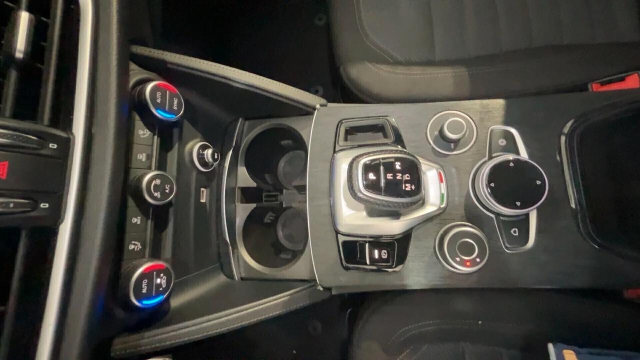 Alfa Romeo Stelvio 2.2 Turbodiesel 210 CV AT8 Q4 Super SU ORDINAZIONE