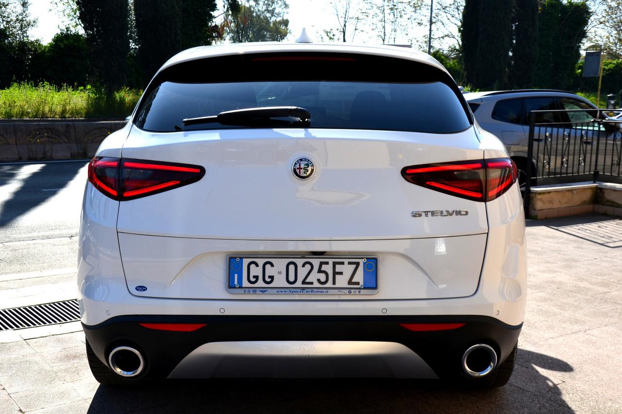 Alfa Romeo Stelvio 2.2 160CV AT8 **PREZZO VERO**LED-NAV-RCAM+PDC