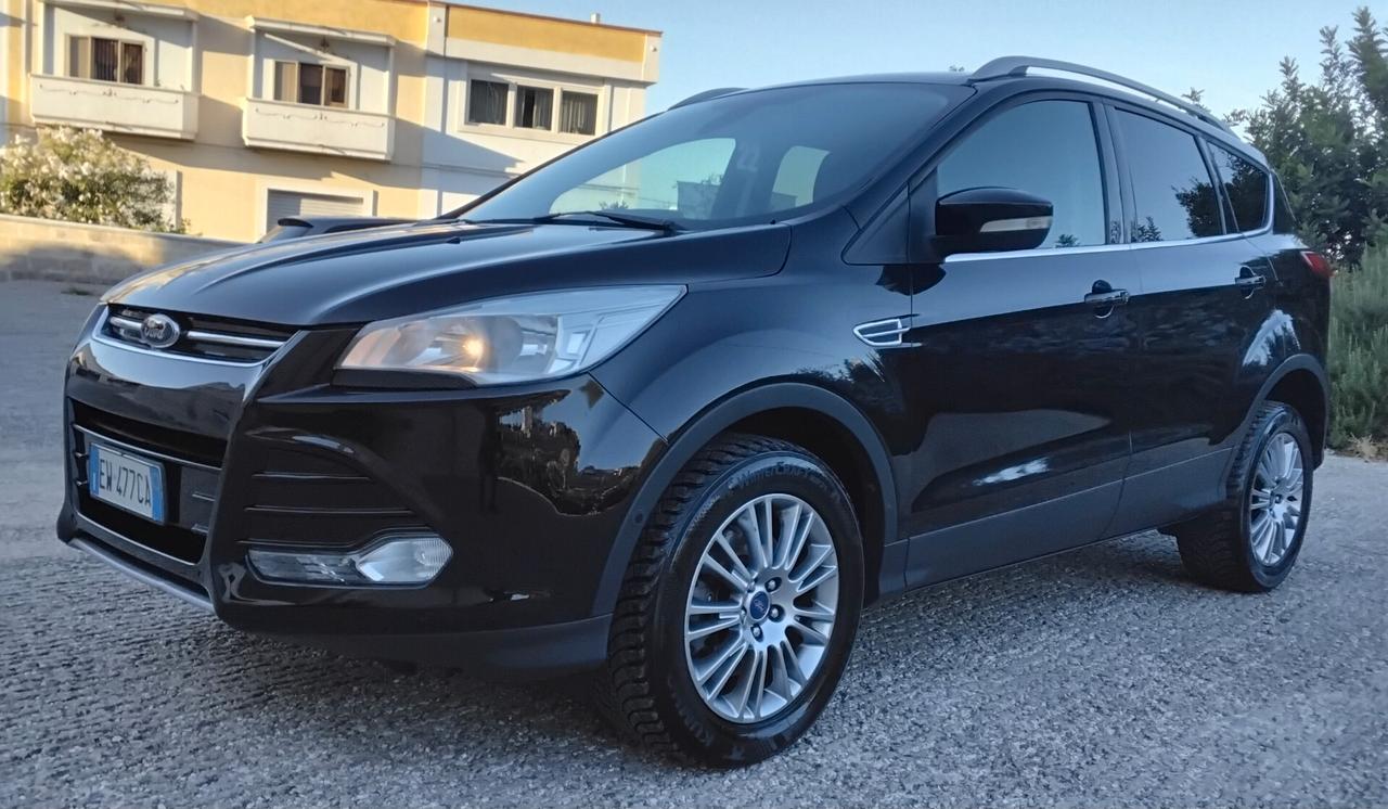 Ford Kuga 2.0 TDCI 163 CV 4WD Powershift Titanium