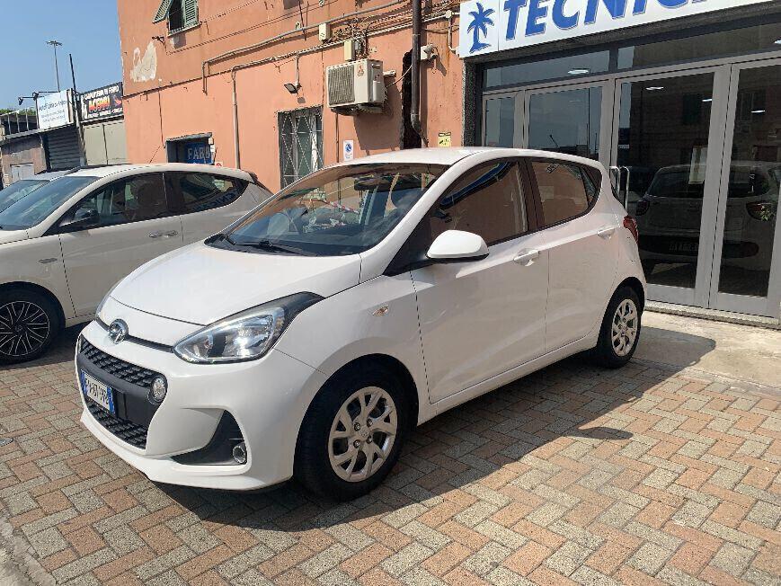 Hyundai i10 1.0 MPI Login -SOLO KM 45.000