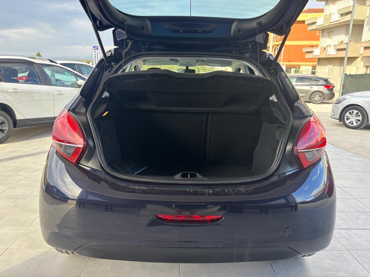 Peugeot 208 BlueHDi 75 5 porte Allure