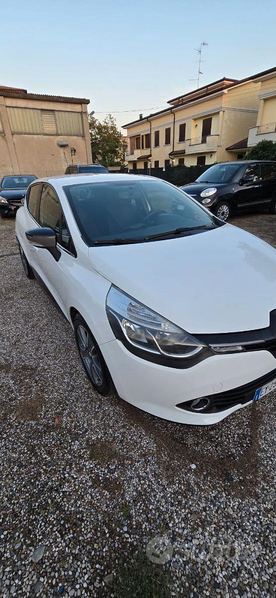 RENAULT CLIO 1.2 BENZINA - 2015