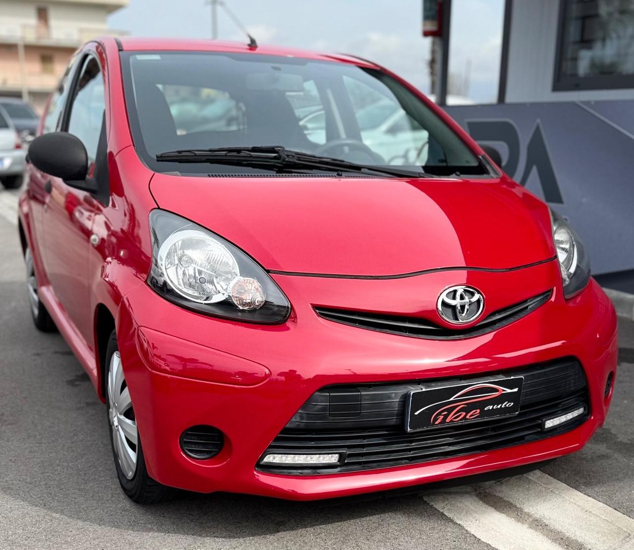 Toyota Aygo 1.0 12V VVT-i 5 porte Orange Connect