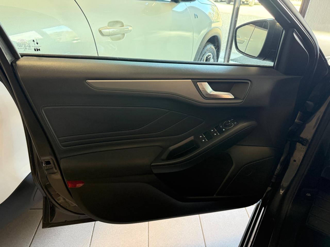 Ford Focus 1.0 EcoBoost Hybrid 125 CV 5p. ST-Line