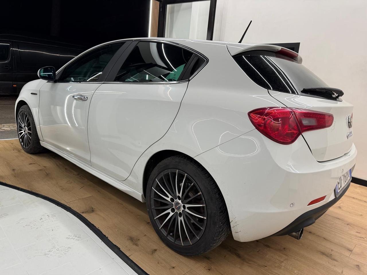 Alfa Romeo Giulietta 2.0 JTDm-2 140 CV Progression