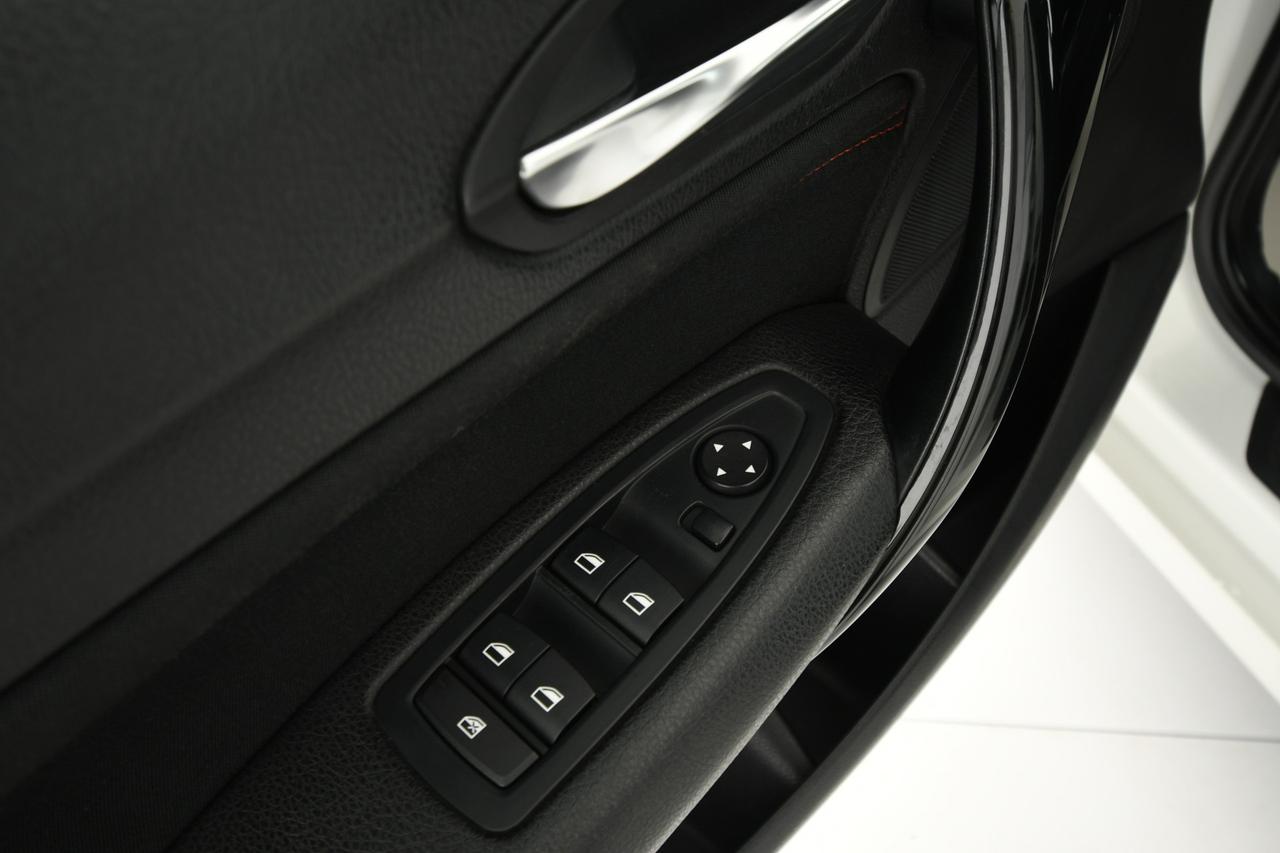 BMW 118d Sport 5p auto LED+C17"