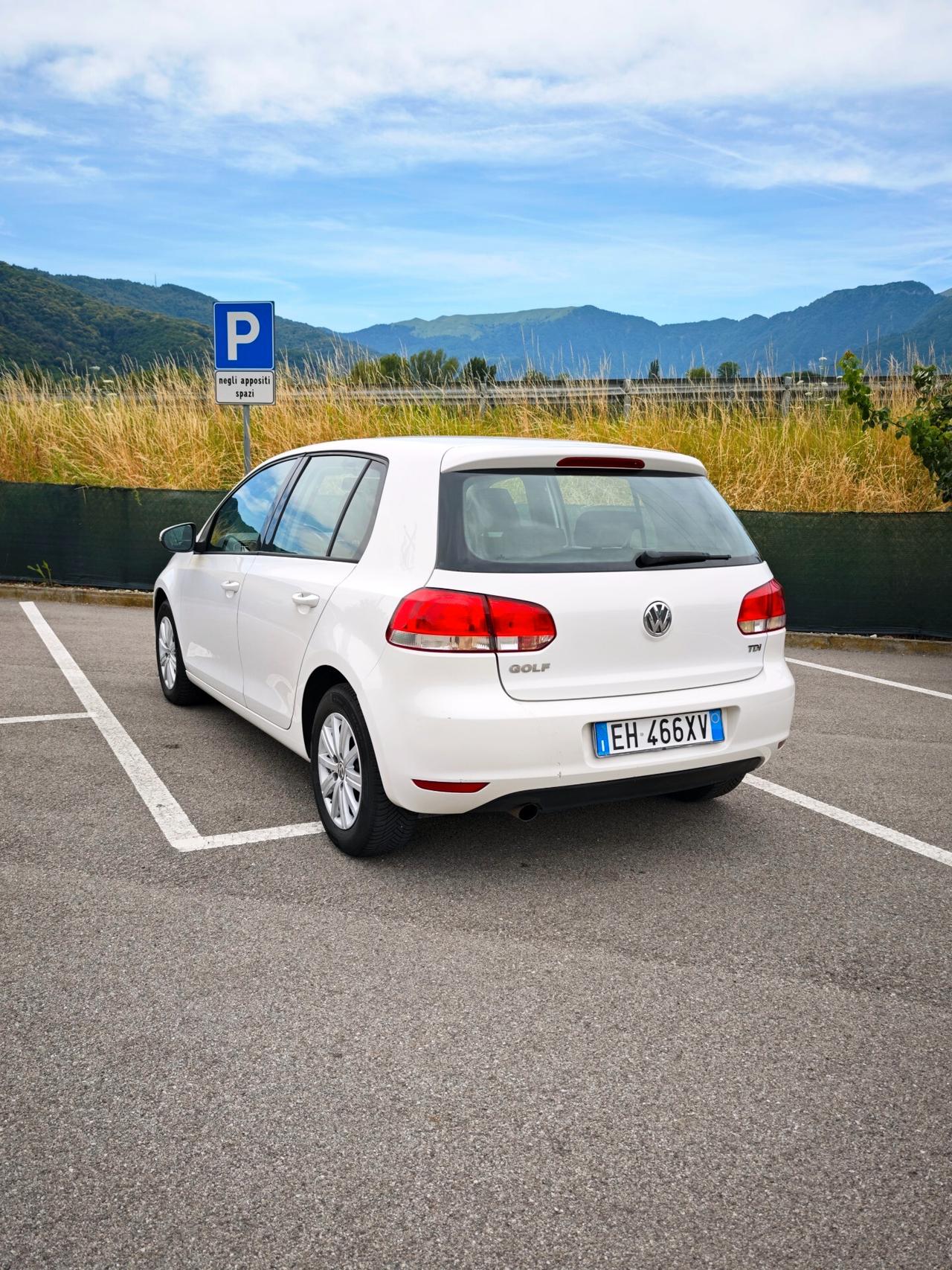 Volkswagen Golf 1.6 TDI DPF 5p. Highline