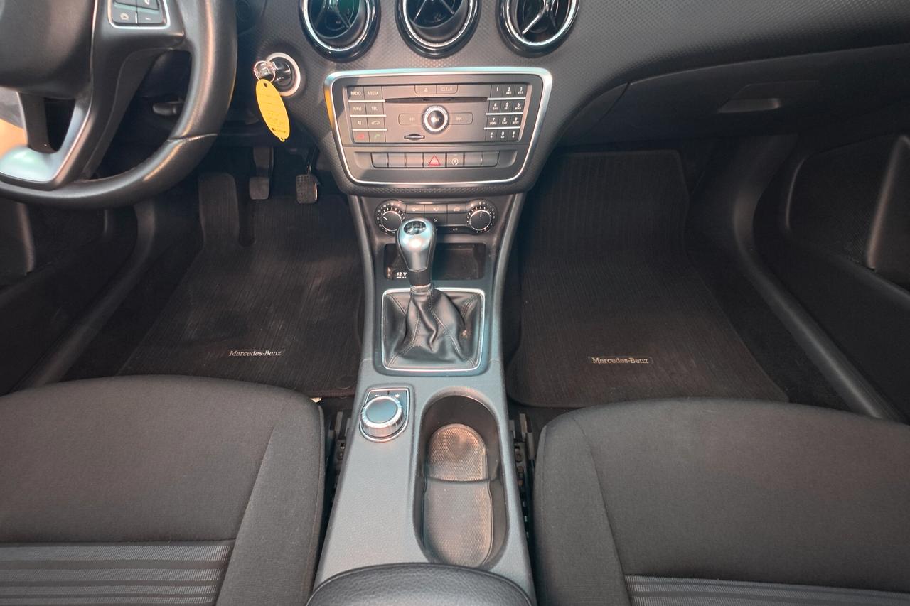 Mercedes-benz A 180 d Premium
