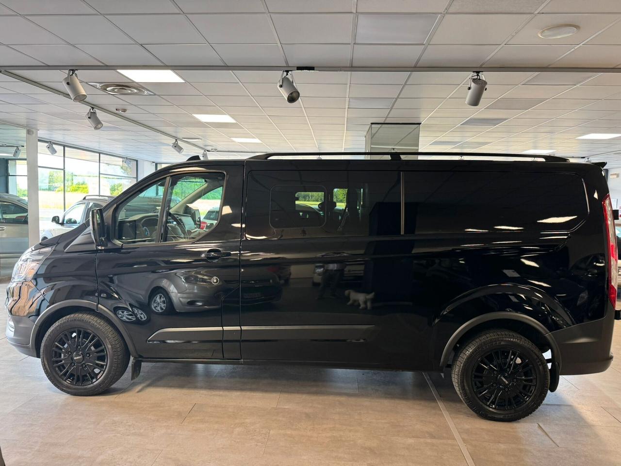 Ford Transit Custom 340 2.0 EcoBlue 131CV PL-DC 6 POSTI TOTAL BLACK