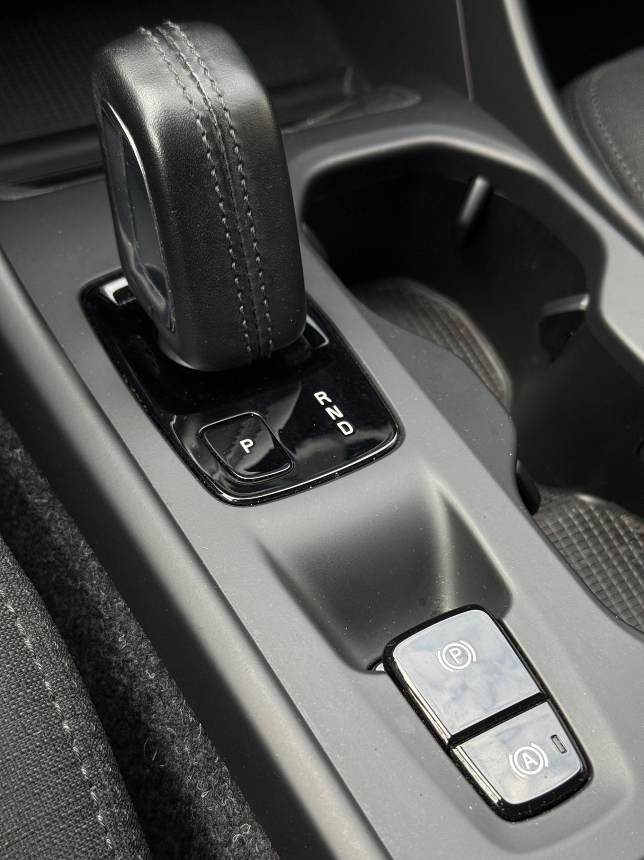 Volvo XC40 2.0 d3 150CV Momentum Geartronic