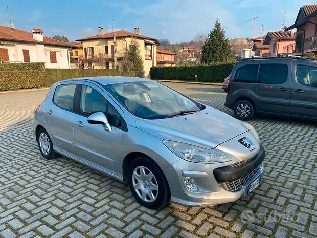 Peugeot 308 1.6 8V e-HDi 112CV Stop&Start robotiz. 5p. Allure
