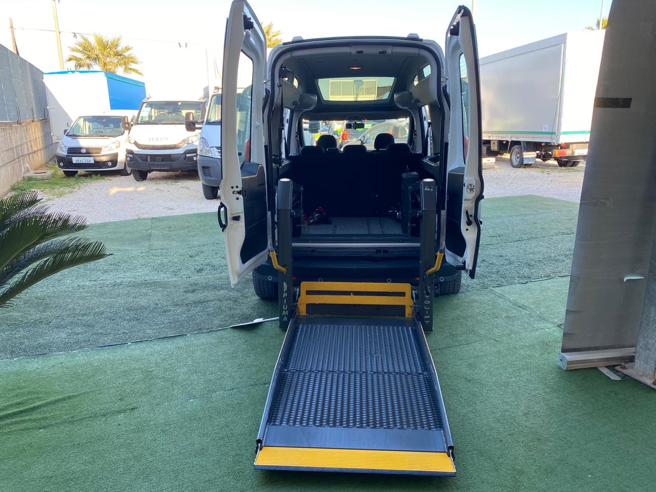 Opel Combo Maxi 1.6 Diesel Pedana Disabili 2017