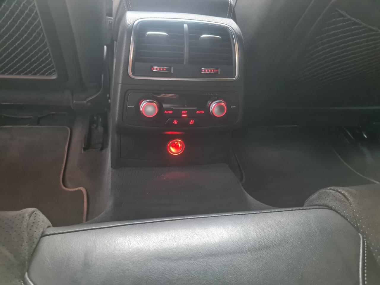 Audi A6 3.0 TDI quattro S tronic Business