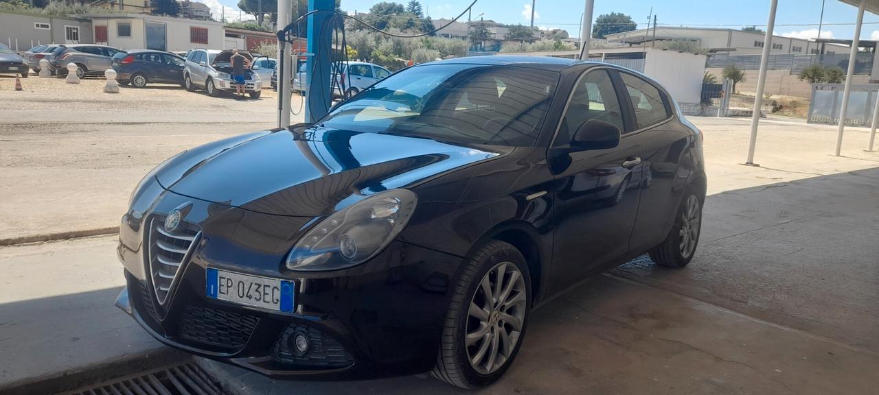 Alfa Romeo Giulietta 1.6 JTDm-2 105 CV Exclusive