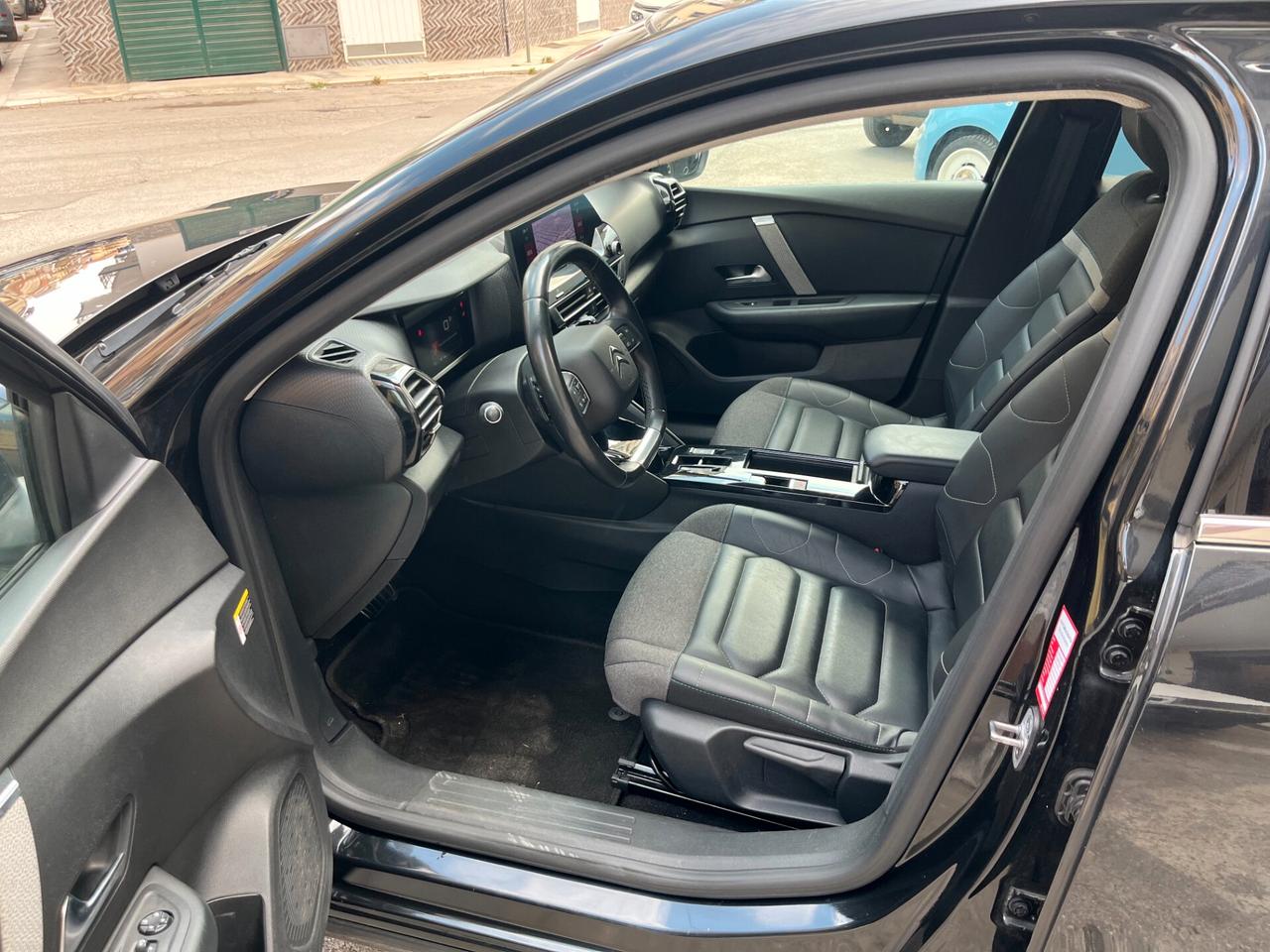 Citroen C4 BlueHDi 130 S&S EAT8 Shine