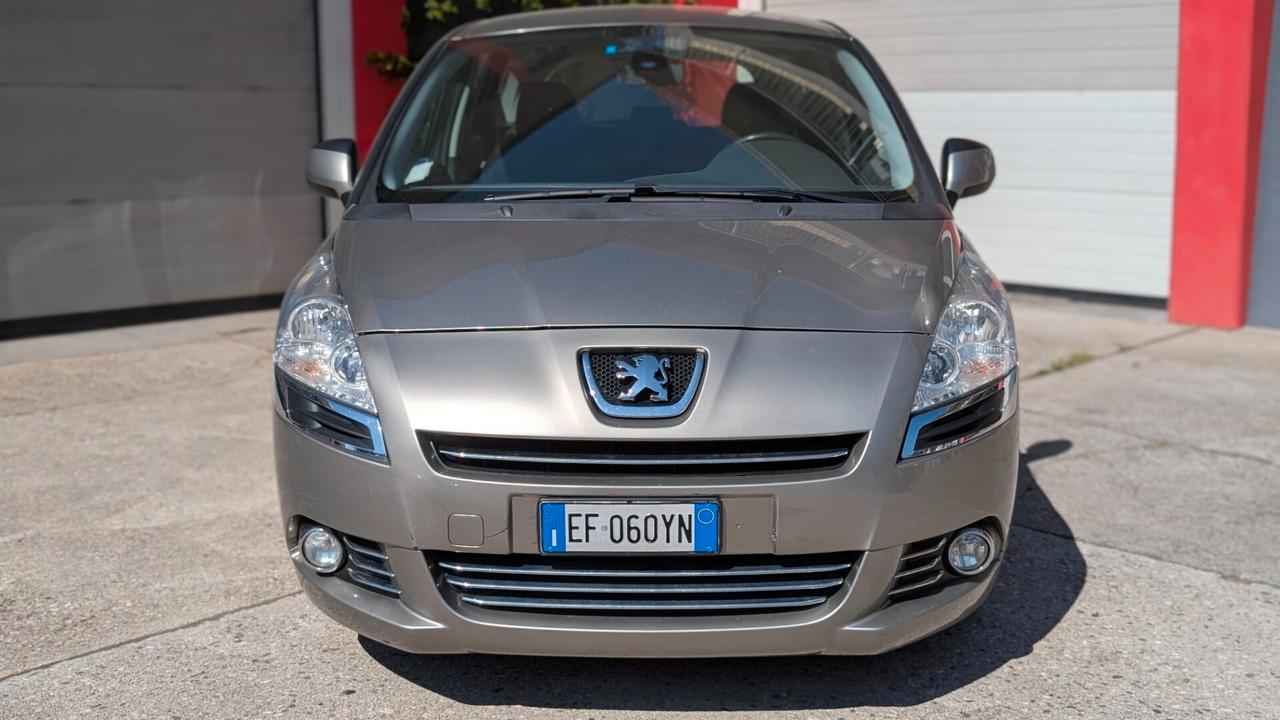 Peugeot 5008 1.6 HDi 112CV Premium