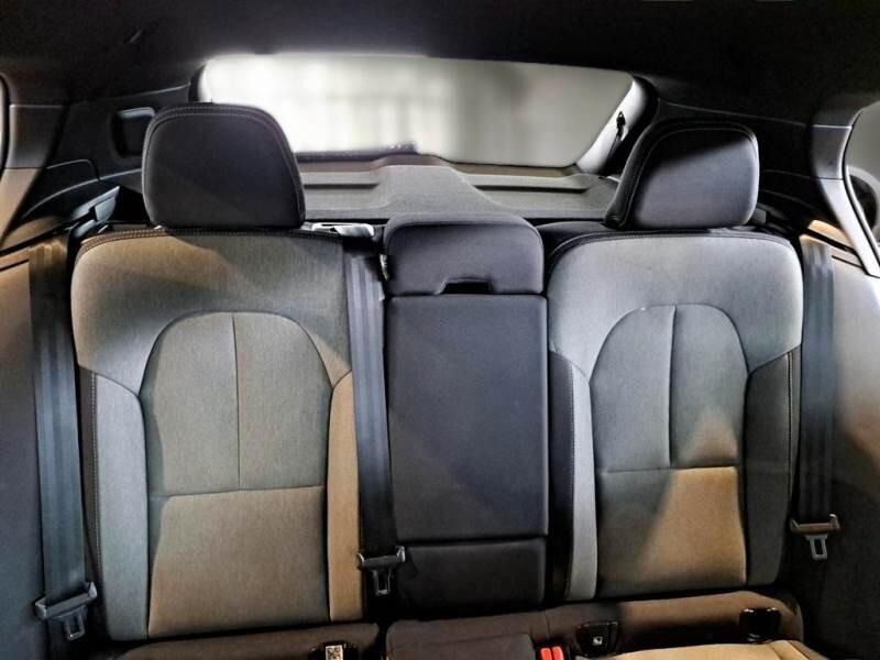 VOLVO XC40 T4 PLUG-IN AUTOCARRO N1