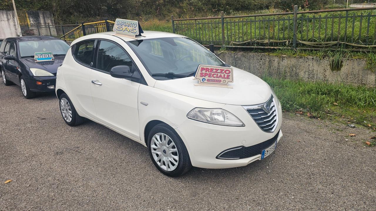 Lancia Ypsilon 1.2 69 CV 5 porte GPL Ecochic Gold
