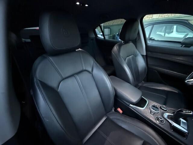 Alfa Romeo Stelvio 2.2 Turbodiesel 160 CV Super