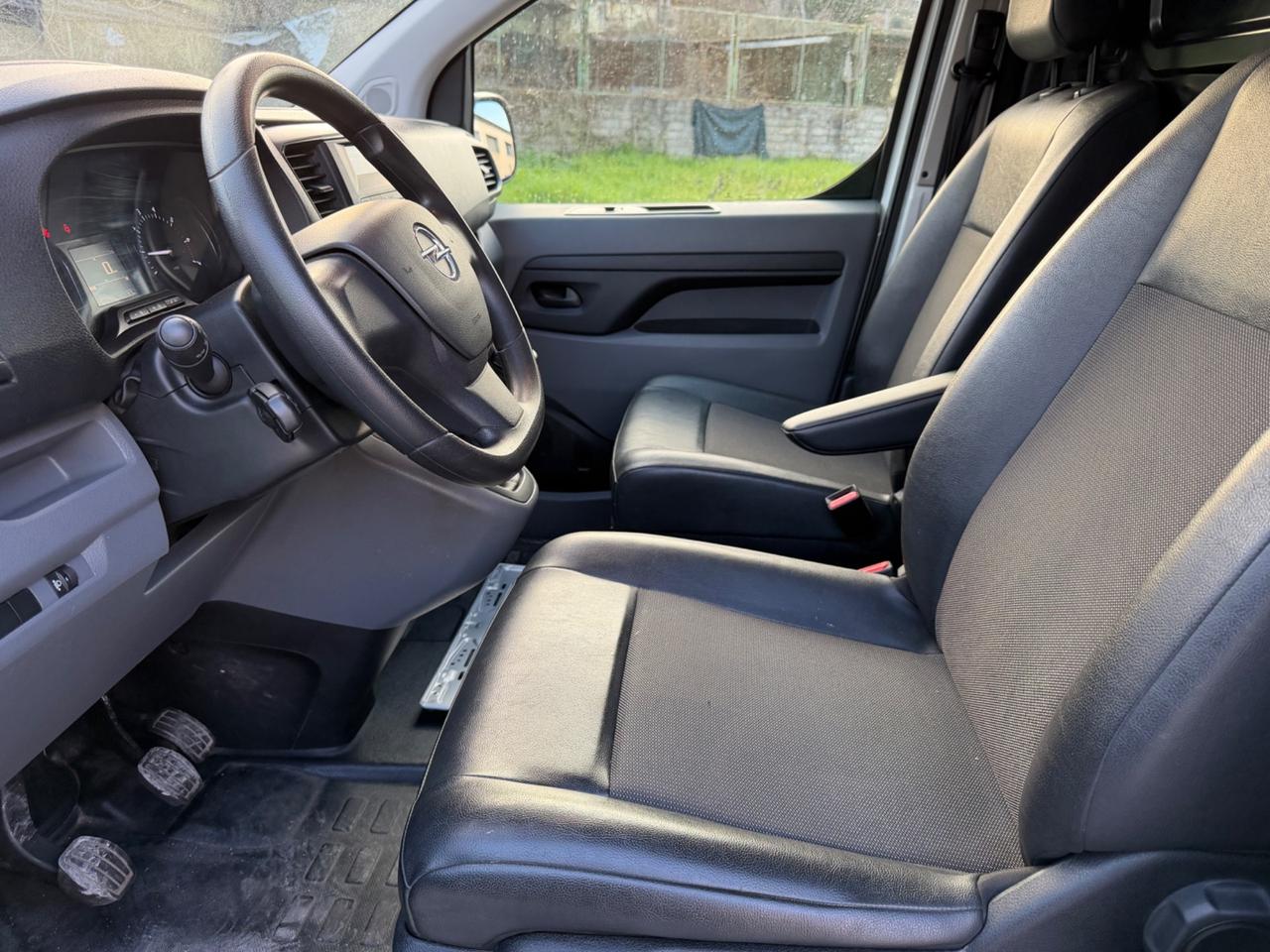 Opel VIVARO 120 CV PC TN