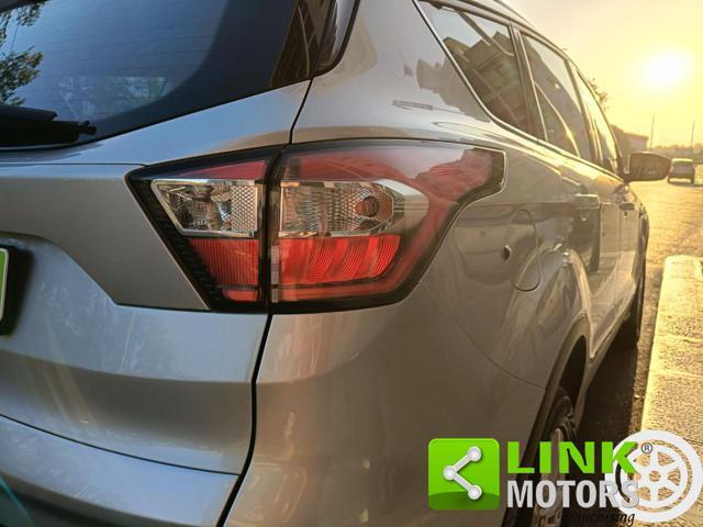 FORD Kuga 1.5 TDCI 120 CV S&S 2WD Powershift Business