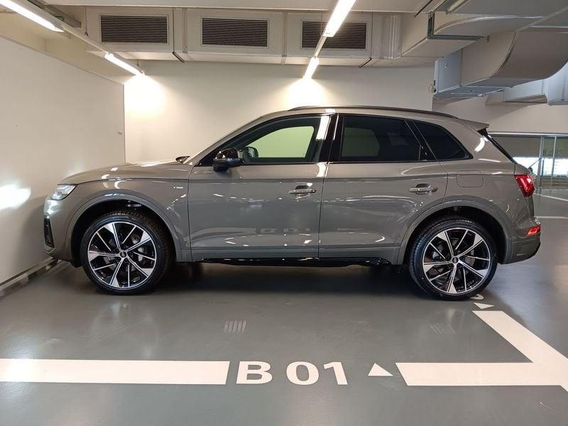 Audi Q5 50 TFSI e quattro S tronic Identity Black