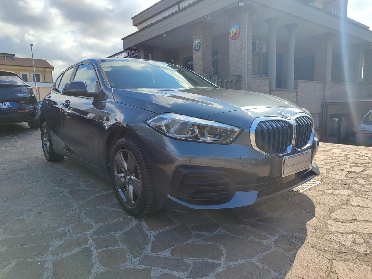 Bmw 116 116d 5p. Advantage