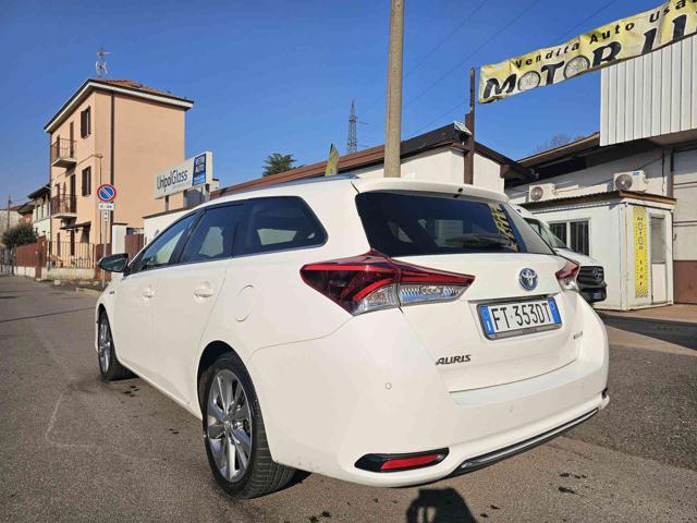 TOYOTA Auris Touring Sports 1.8 Hybrid Style