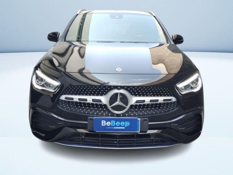 Mercedes-Benz GLA 180 D PREMIUM AUTO