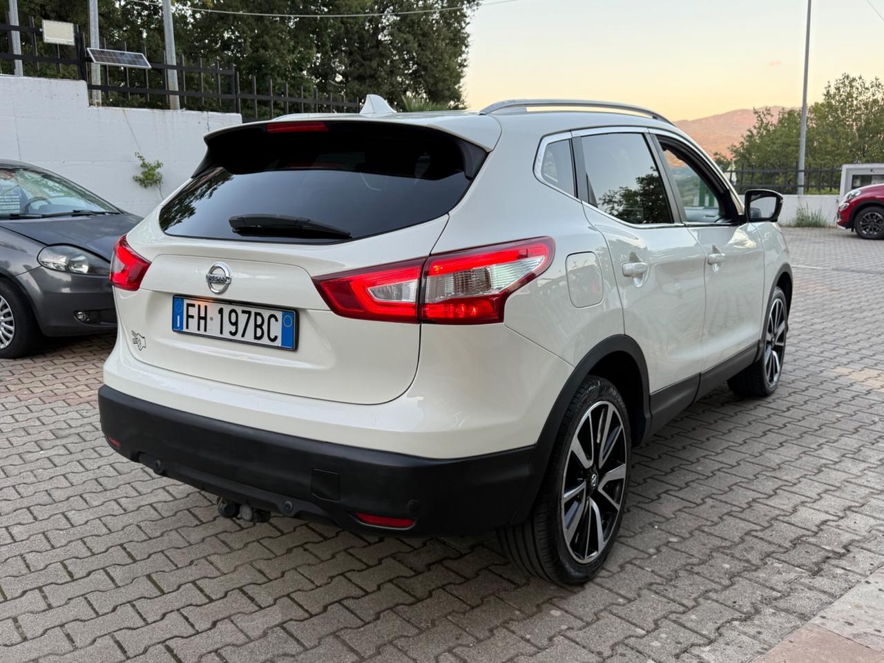 Nissan Qashqai 1.6 dCi 2WD Tekna FULL
