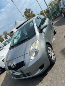 Toyota Yaris 1.3 M-MT 3porte Sol