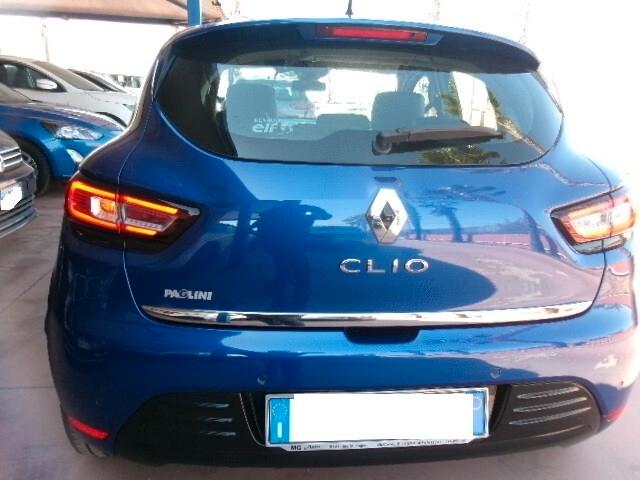 Renault Clio TCe 12V 90 CV 5 porte Moschino Life
