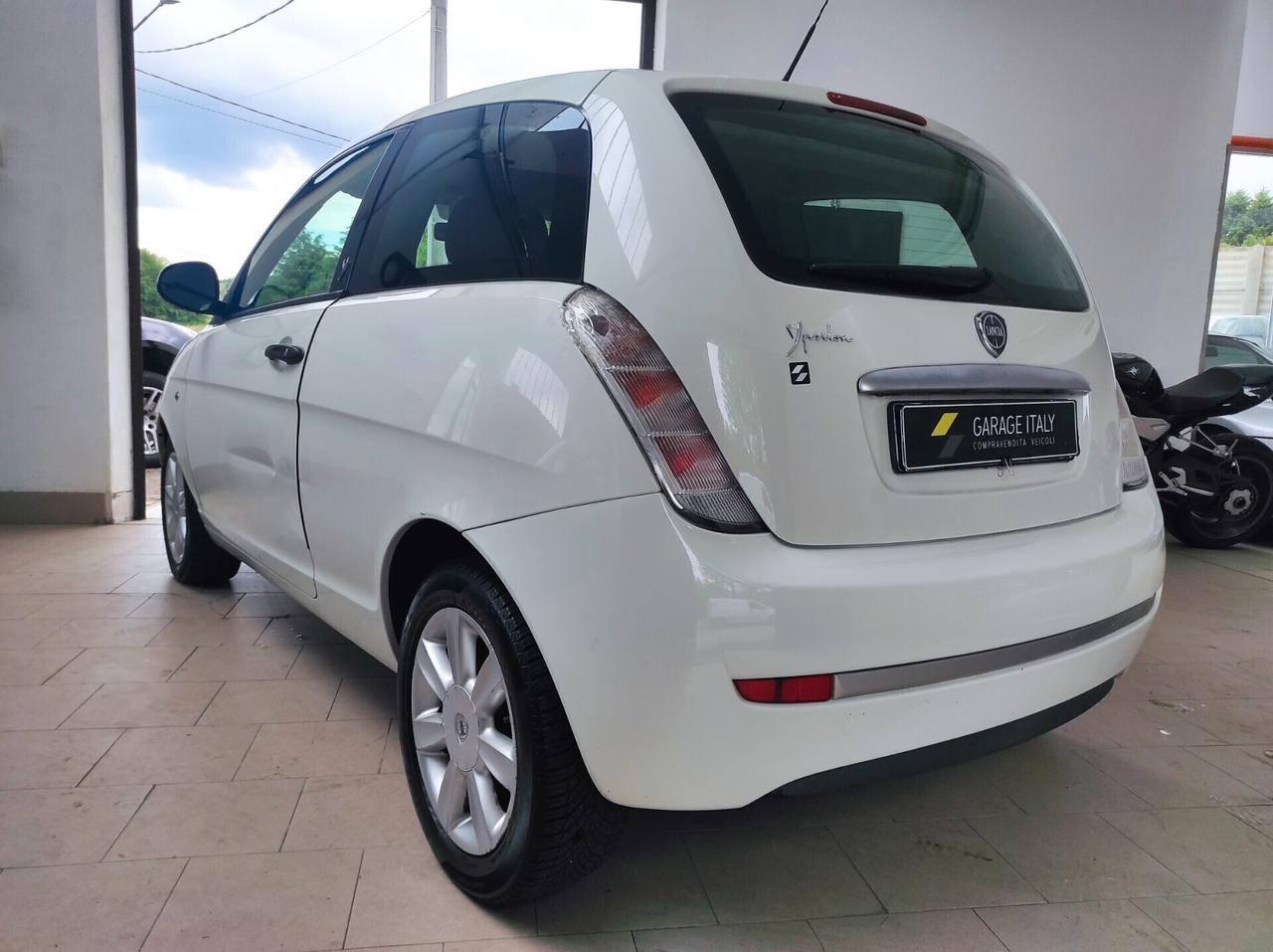 Lancia Ypsilon 1.2 Argento NEOPATENTATI