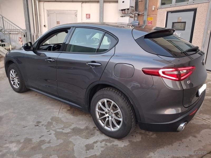 ALFA ROMEO Stelvio 2.2 T.diesel 180 CV AT8 Q4 Bus.