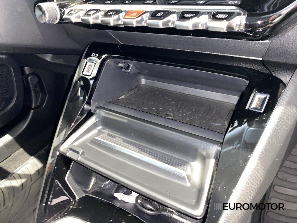 Peugeot 2008 1.2 PureTech Allure Pack