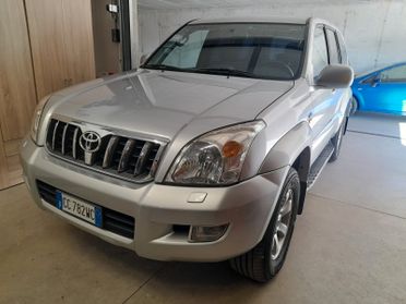 Toyota Land Cruiser 7 POSTI 3.0 D-4D 5p. aut. Wagon