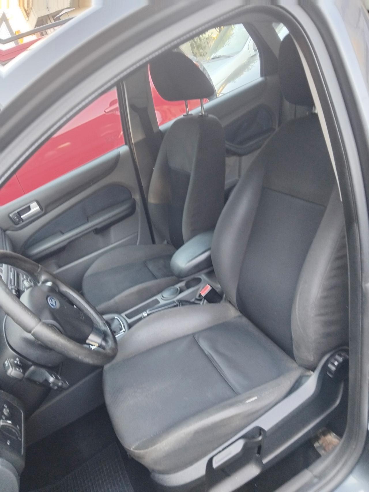 Ford Focus C-Max 1.6 TDCi (90CV) 5p.